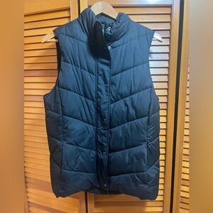 GAP vest Size M
